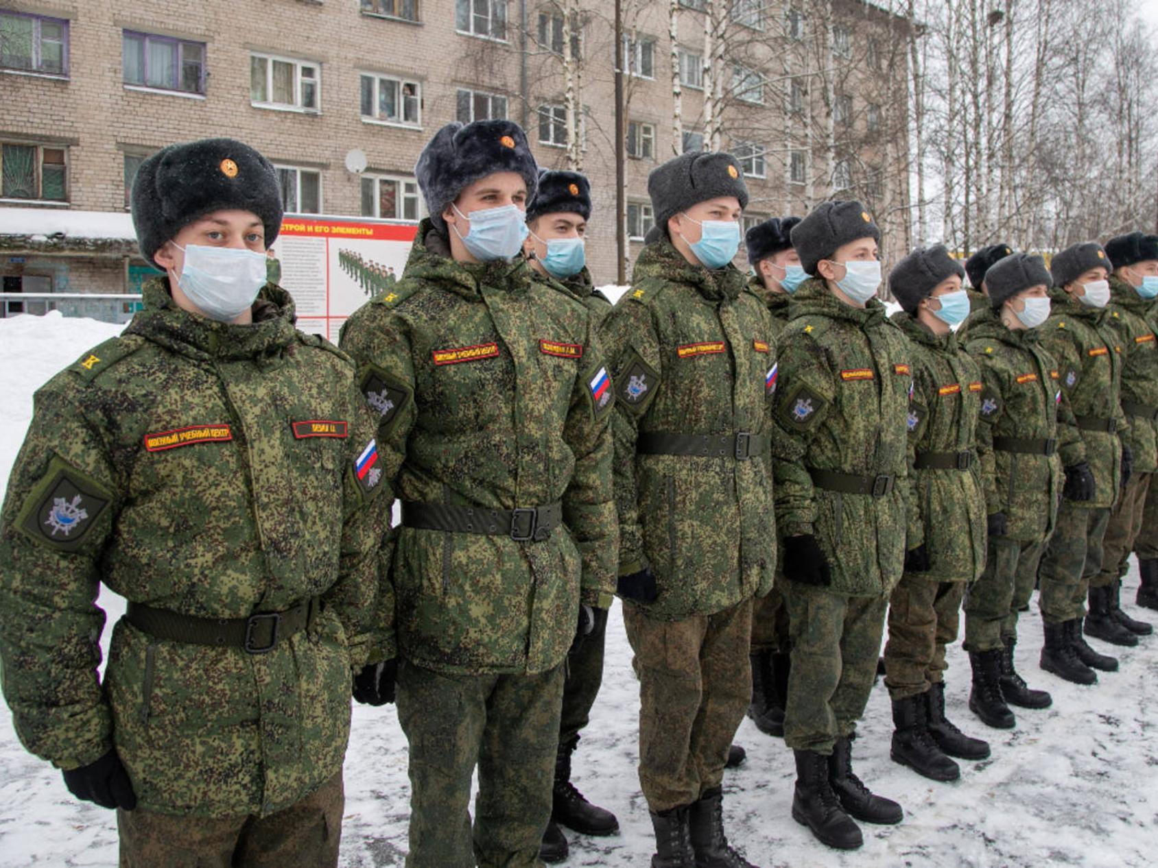 В Архангельске установили доску старшему лейтенанту Виктору Булатову - Новости